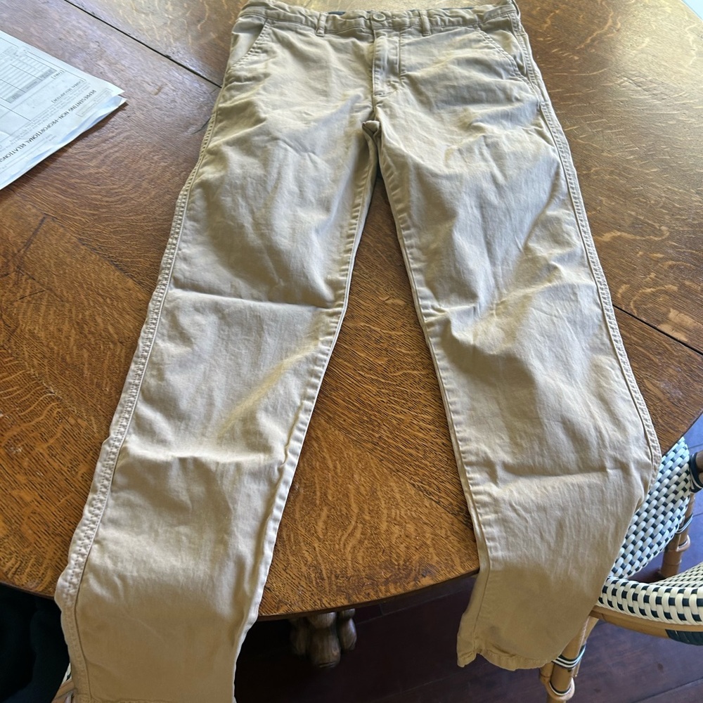 Nordstrom brand khaki pant in size 18 youth. Worn a few times. Great condition
